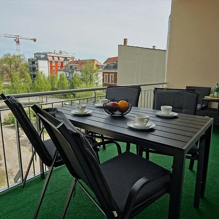 شقة "Hogulu" Brandenburg, Balkon, Neustadt, Kueche, Wassernaehe - Parkplatz Inklusive Brandenburg  الغرفة الصورة