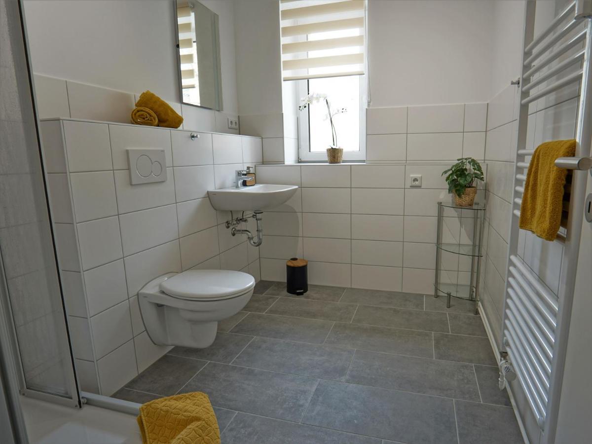 شقة "Hogulu" Brandenburg, Balkon, Neustadt, Kueche, Wassernaehe - Parkplatz Inklusive Brandenburg  المظهر الخارجي الصورة
