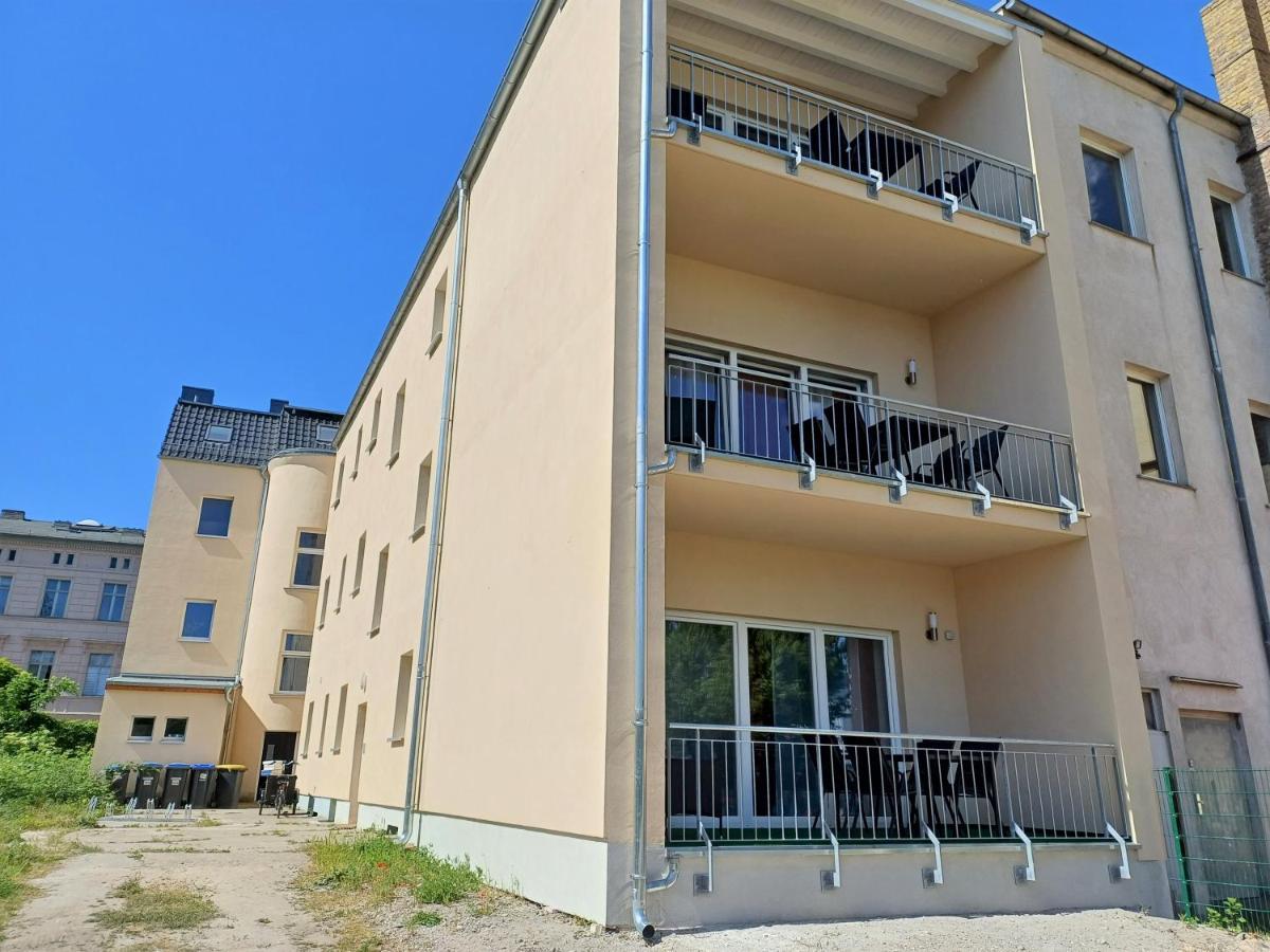 شقة "Hogulu" Brandenburg, Balkon, Neustadt, Kueche, Wassernaehe - Parkplatz Inklusive Brandenburg  المظهر الخارجي الصورة