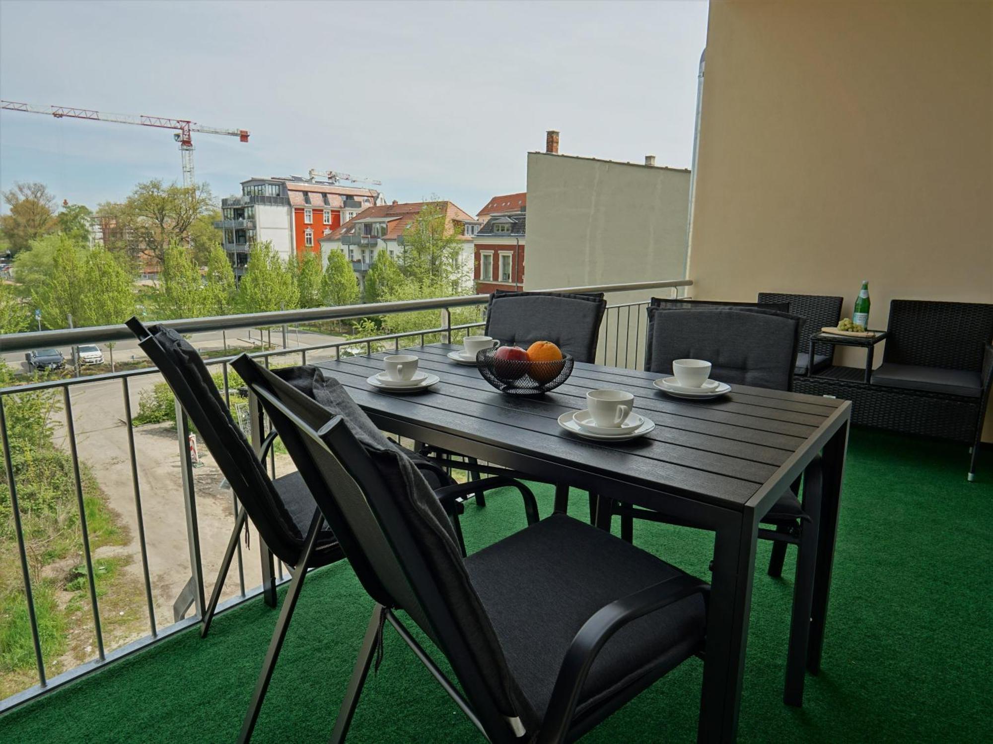 شقة "Hogulu" Brandenburg, Balkon, Neustadt, Kueche, Wassernaehe - Parkplatz Inklusive Brandenburg  الغرفة الصورة